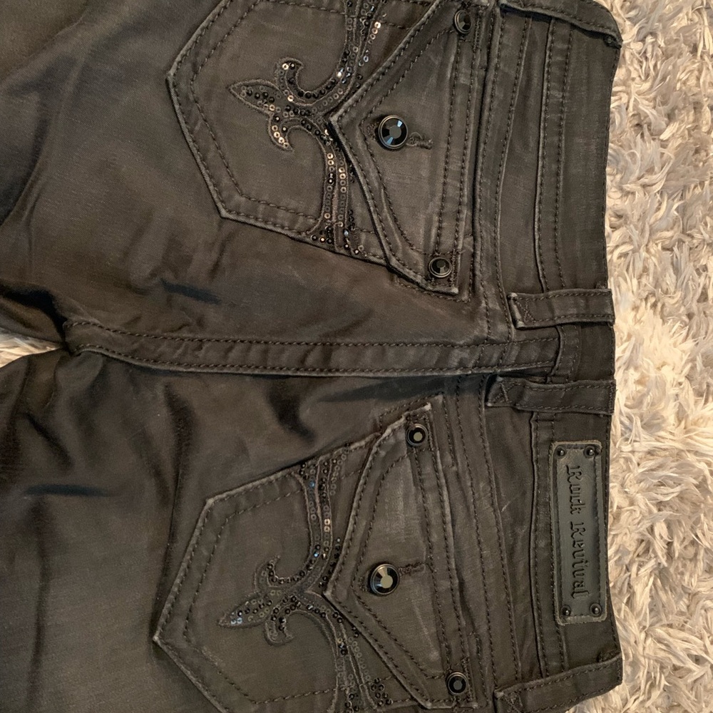 Rock Revival Jeggings!